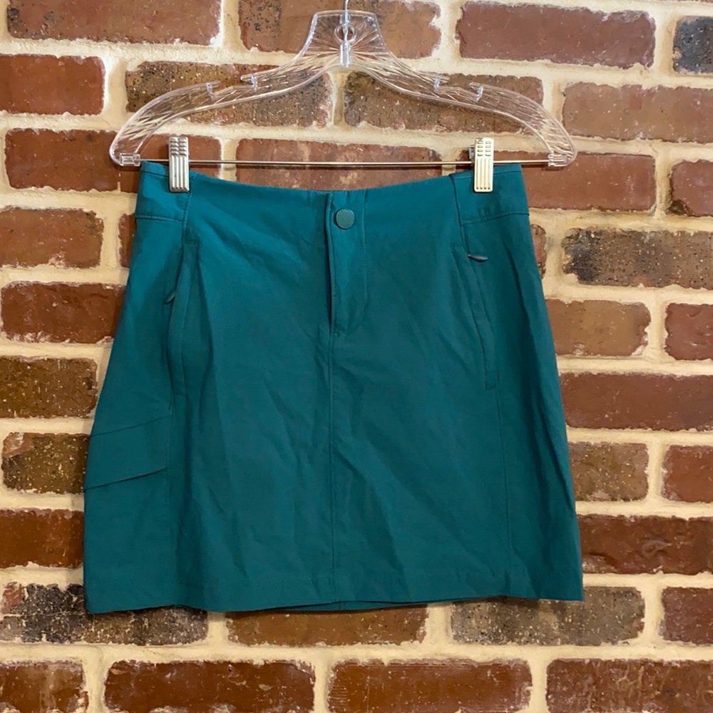 Columbia skirt size 2